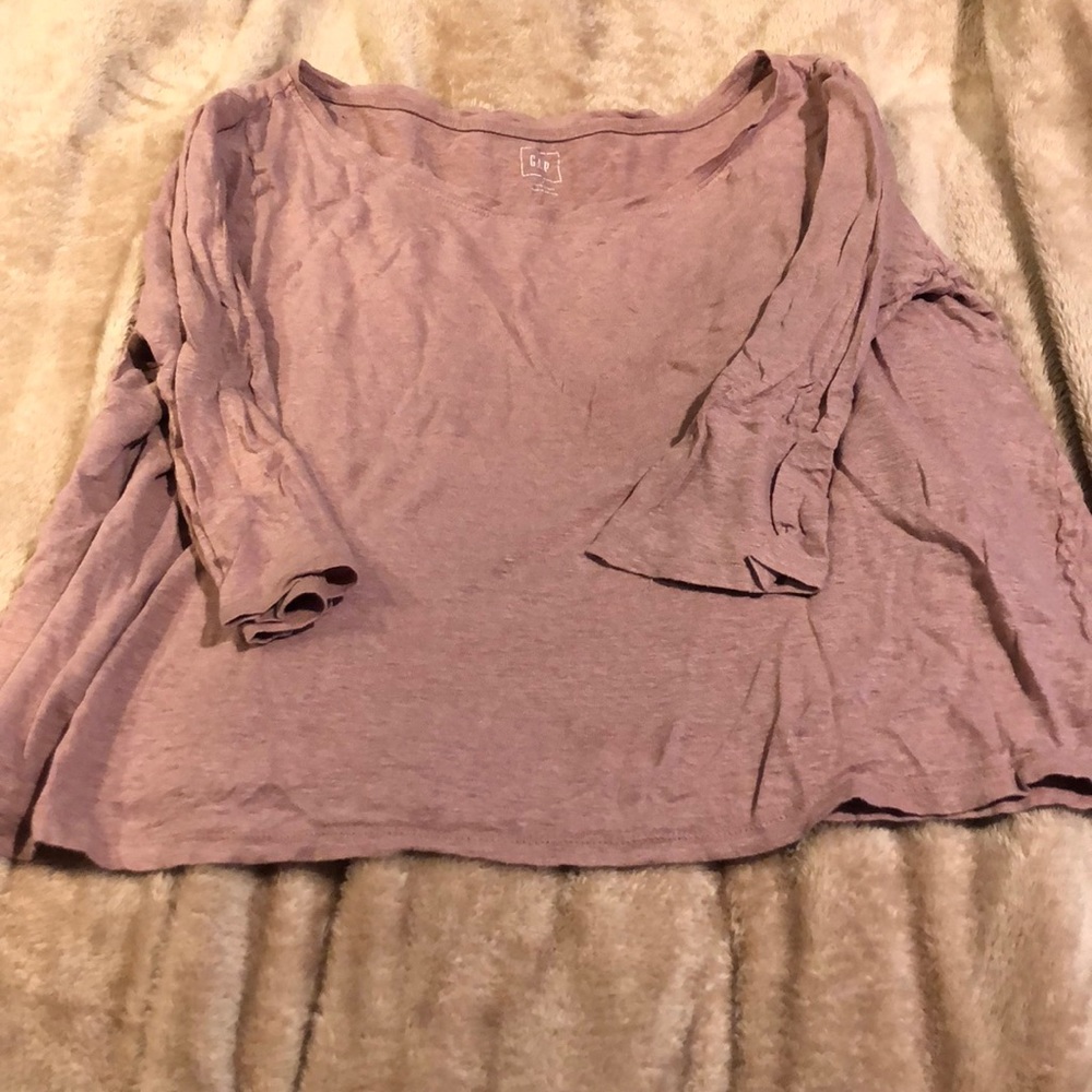 Gap tee shirt